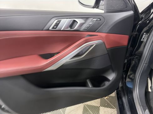 Used 2021 BMW X6 xDrive40i w/ M Sport Package image 28