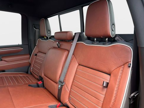 New 2026 GMC Sierra 2500 Denali Ultimate image 12