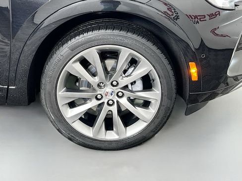 Used 2022 Buick Envision Avenir w/ Technology Package II image 41