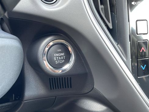 Used 2025 Subaru Crosstrek 2.0i Premium image 29