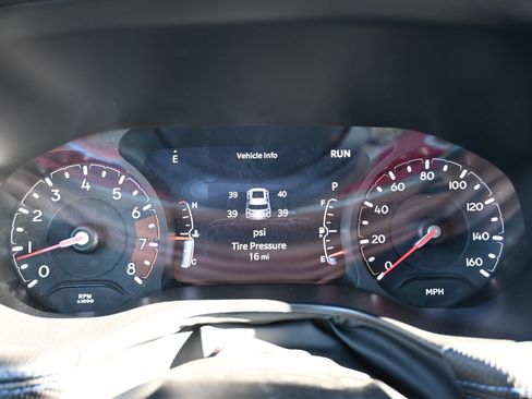 New 2026 Jeep Compass Latitude image 10