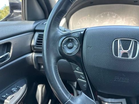 Used 2017 Honda Accord Sport image 23