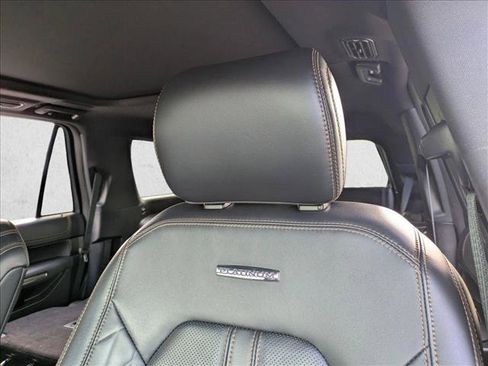 Used 2023 Ford Expedition Platinum RWD image 14