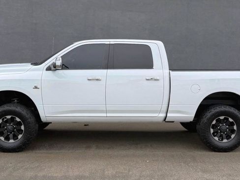 Used 2011 RAM 2500 Laramie w/ Cold Weather Group AWD/4WD image 2
