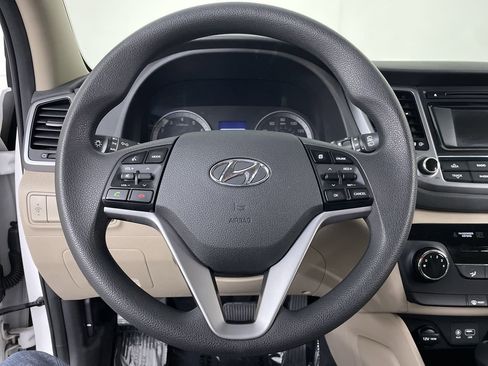 Used 2018 Hyundai Tucson SE w/ Cargo Package AWD/4WD image 13