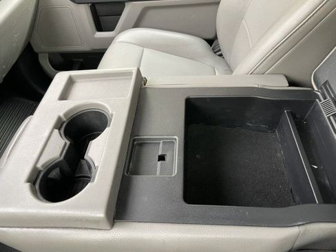 Used 2017 Ford F450 XL w/ Power Equipment Group image 27