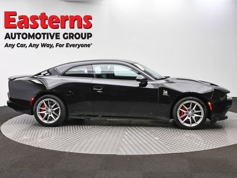 Used 2024 Dodge Charger Daytona Scat Pack w/ Plus Group AWD/4WD image 4