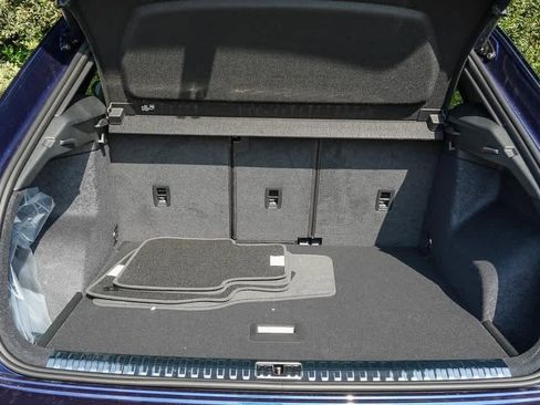 Used 2025 Audi Q3 2.0T Premium w/ Convenience Package image 29