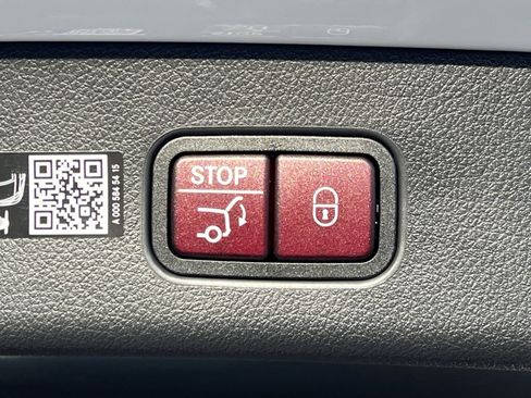 New 2026 Mercedes-Benz GLC 300 4MATIC image 25