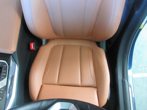 Used 2023 BMW 330i Sedan w/ Driving Assistance Package RWD image 12
