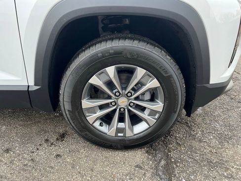 New 2026 Chevrolet Equinox LT image 30