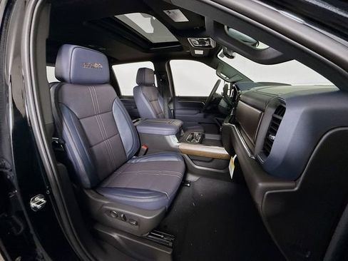 New 2026 Chevrolet Silverado 3500 High Country w/ High Country Premium Package AWD/4WD image 31