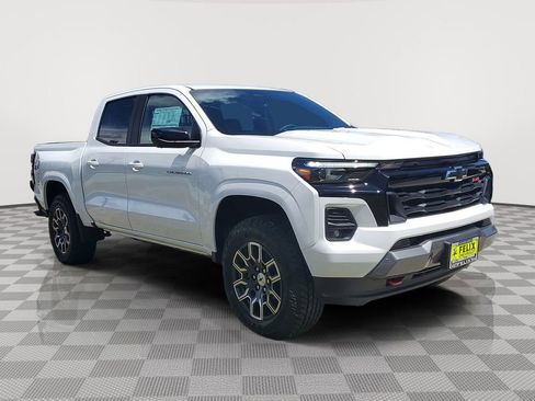 New 2026 Chevrolet Colorado Z71 w/ Technology Package AWD/4WD image 3