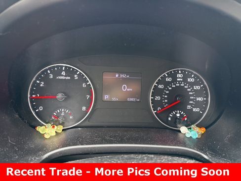 Used 2023 Kia Seltos LX image 6