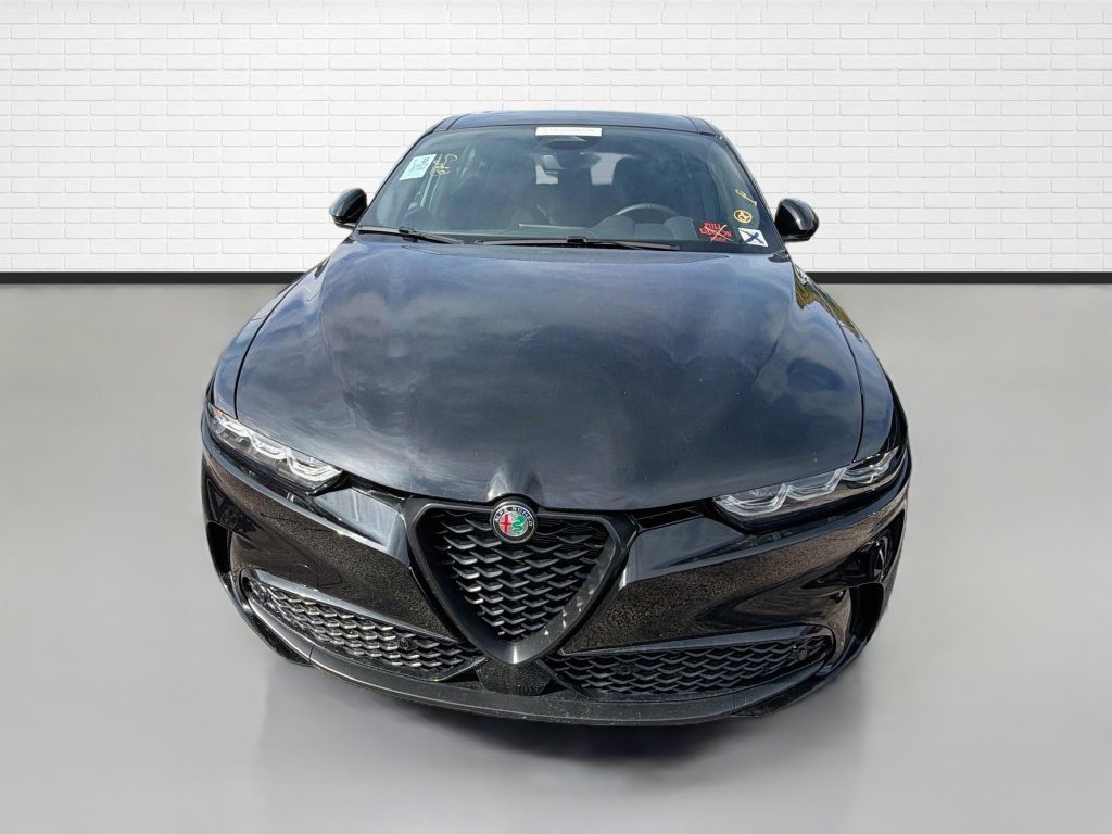Used 2024 Alfa Romeo Tonale Veloce AWD/4WD image 2