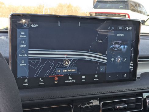 Used 2023 Lincoln Nautilus AWD w/ Premium Package image 17