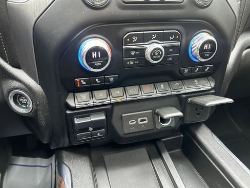 Used 2021 GMC Sierra 3500 Denali w/ Denali Ultimate Package image 20