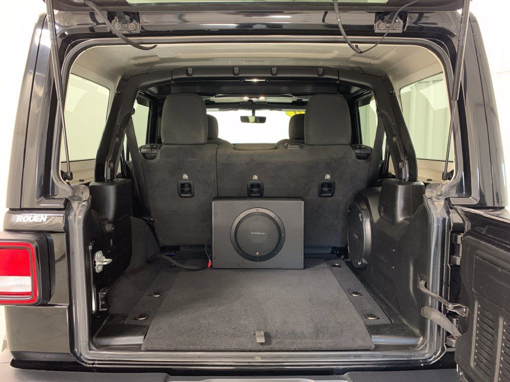 Used 2021 Jeep Wrangler Unlimited Sahara w/ Uconnect 4C Nav & Sound Group AWD/4WD image 20