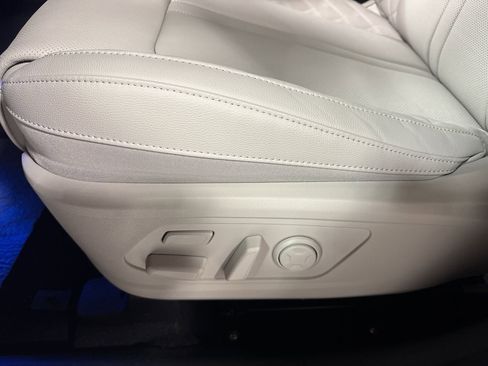 New 2025 Kia Sorento SX Prestige image 14