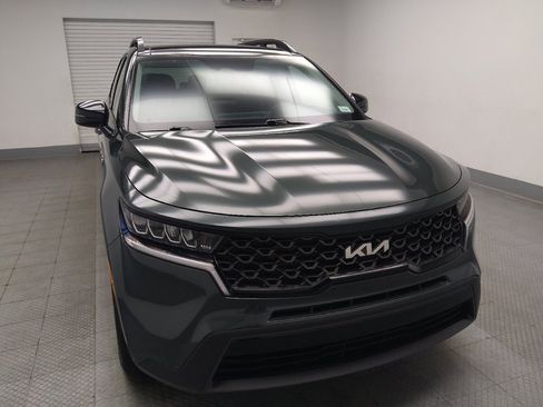 Used 2022 Kia Sorento S w/ Panoramic Sunroof Package AWD/4WD image 14