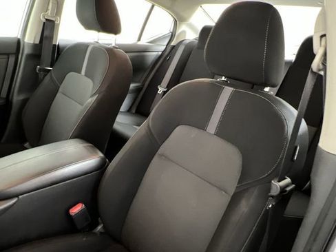 Used 2023 Nissan Sentra SV image 12