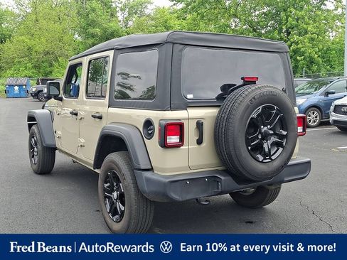 Used 2022 Jeep Wrangler Unlimited Sport AWD/4WD image 11