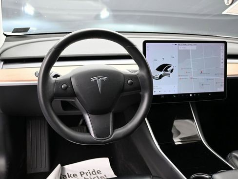 Used 2019 Tesla Model 3 Long Range image 34