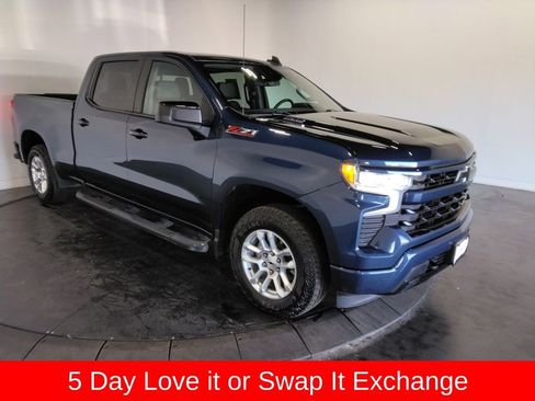 Used 2023 Chevrolet Silverado 1500 RST w/ Convenience Package II image 3