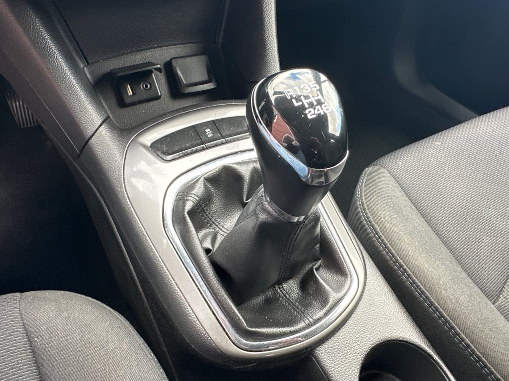 Used 2017 Chevrolet Cruze LT w/ RS Package FWD image 20