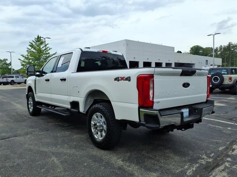 Used 2024 Ford F250 XLT AWD/4WD image 8