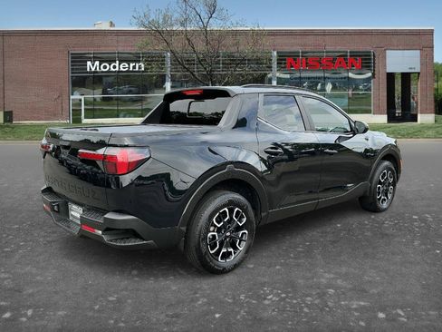 Used 2024 Hyundai Santa Cruz SEL w/ Activity Package FWD image 4