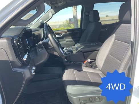 Used 2023 GMC Sierra 1500 SLE image 18