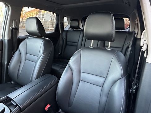 Used 2022 Nissan Rogue SL w/ SL Premium Package image 27