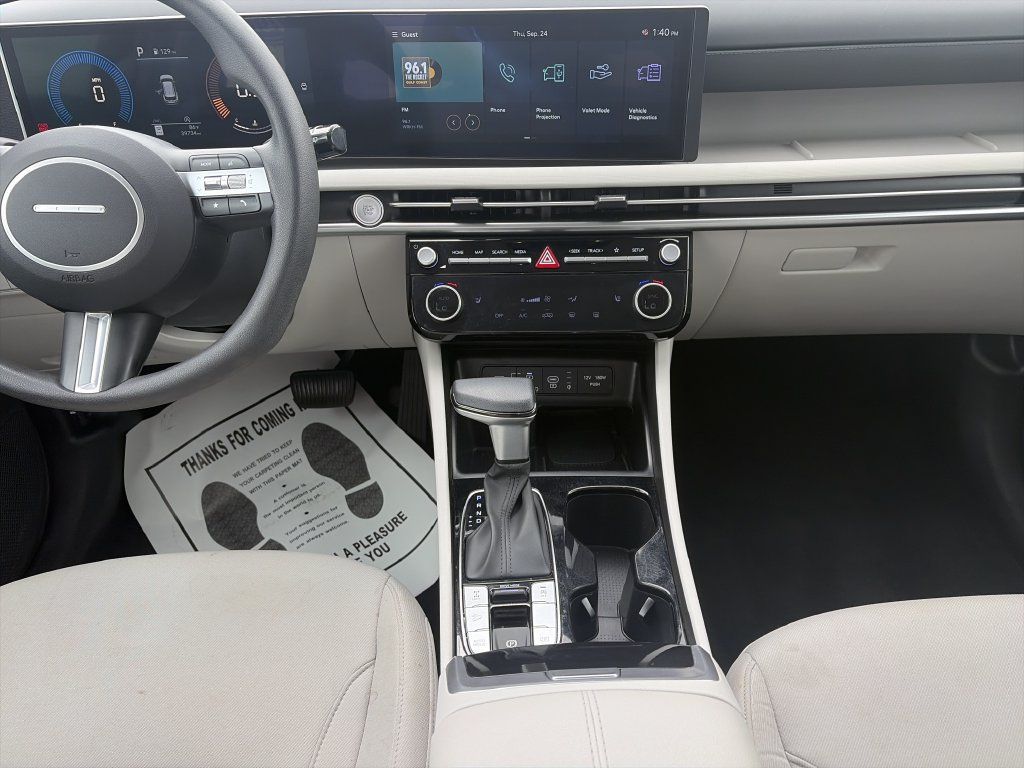 Used 2025 Hyundai Tucson SEL AWD/4WD image 16