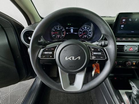 Certified 2023 Kia Forte LXS image 11