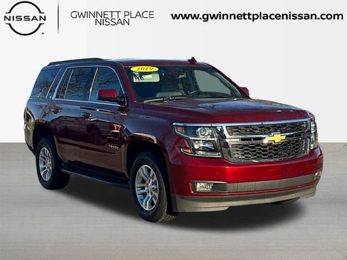 Used 2019 Chevrolet Tahoe LT image 3