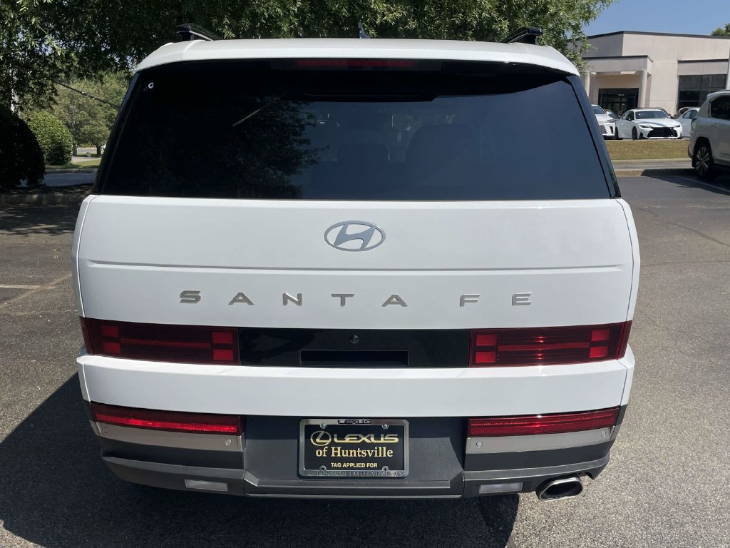 Used 2024 Hyundai Santa Fe Limited FWD image 3