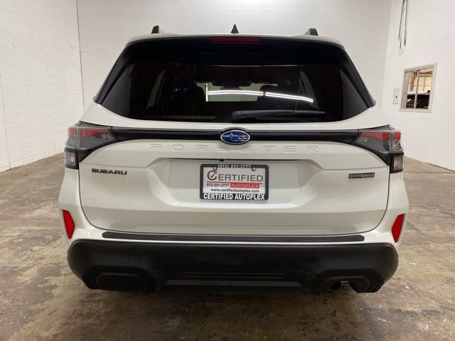 Used 2025 Subaru Forester Premium AWD/4WD image 4