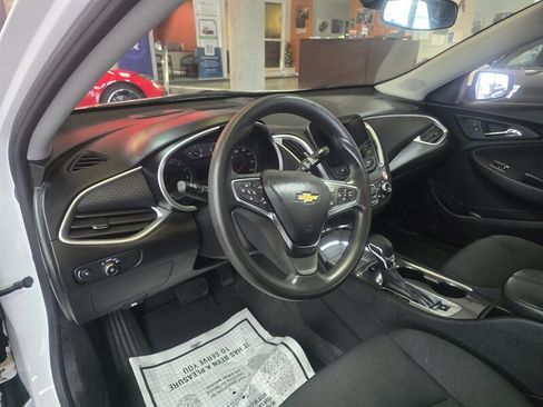 Used 2024 Chevrolet Malibu LT image 8
