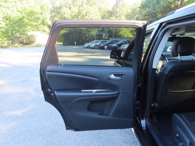 Used 2015 Dodge Journey Crossroad w/ Flexible Seating Group FWD image 11