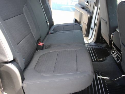 Used 2021 Chevrolet Silverado 1500 LT image 21