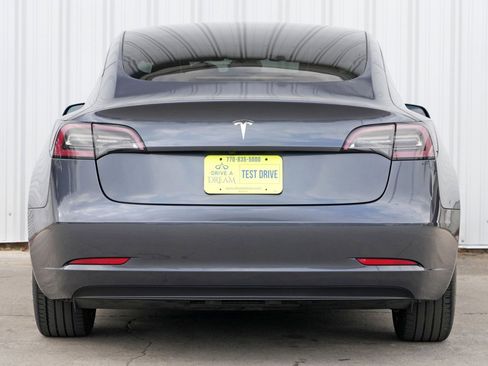 Used 2023 Tesla Model 3 Standard Range image 11