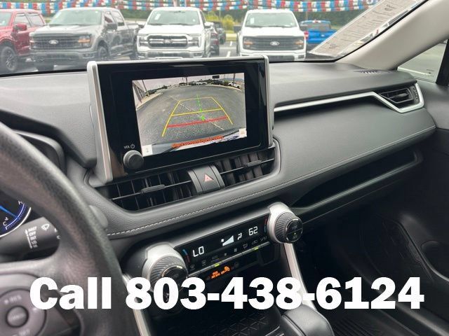 Used 2024 Toyota RAV4 LE AWD/4WD image 24