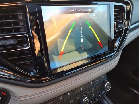 Used 2021 Dodge Durango R/T w/ Tow 'N Go Package image 37