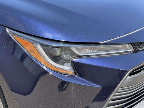 Used 2024 Toyota Corolla LE FWD image 9