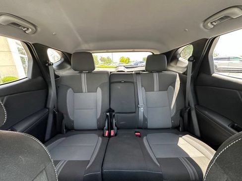 Used 2025 Chevrolet Blazer LT w/ Convenience Package AWD/4WD image 32
