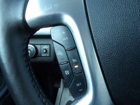 Used 2017 GMC Acadia Limited SLT image 17