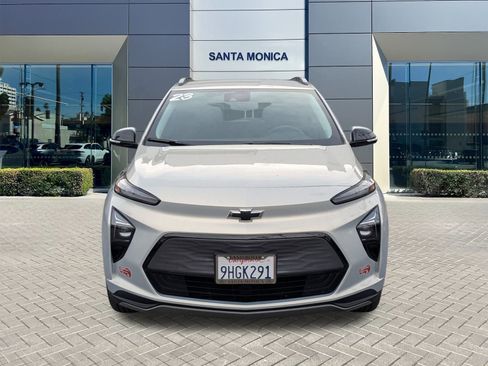 Used 2023 Chevrolet Bolt EUV LT w/ Driver Confidence Package image 2