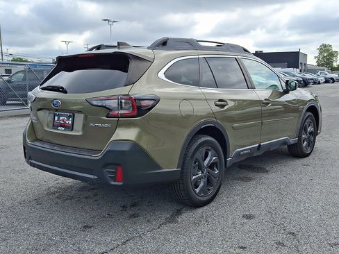 Used 2020 Subaru Outback Premium AWD/4WD image 5