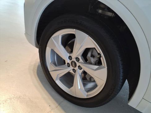 Certified 2023 Audi Q5 2.0T Premium Plus w/ Premium Plus Package image 7